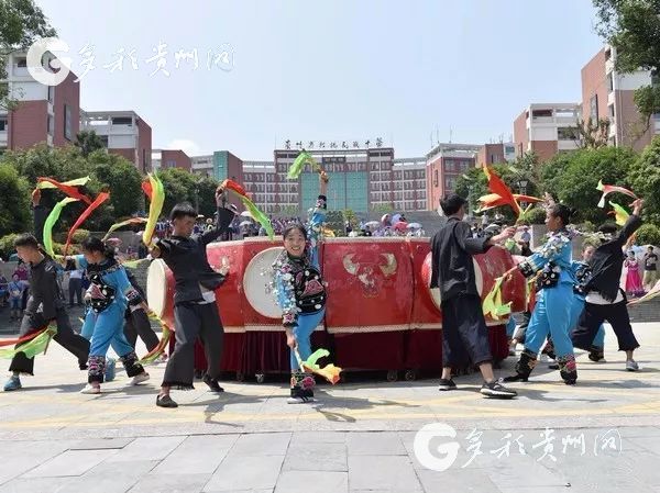 (市州)松桃:传承花鼓技艺 弘扬苗族文化 (市州)松桃:传承花鼓技艺 弘扬苗族文化