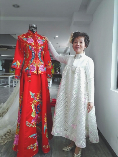 中国新娘应该有一件自己的美丽婚纱——台湾服装设计师蔡美月的福建创业故事