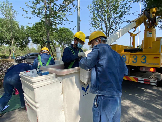 國網西安市閻良區供電公司：開展帶電作業 護航民生用電_fororder_微信圖片_20220525170832_副本