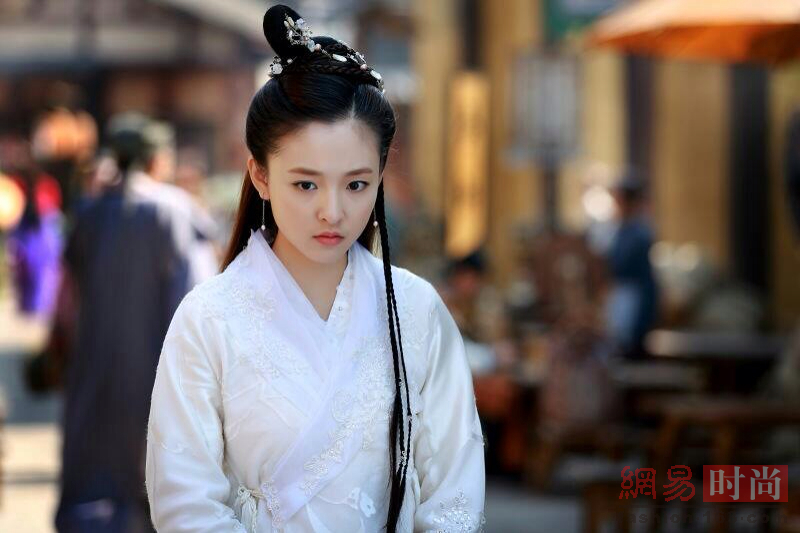 古力娜扎PK吴倩 古装谁更仙气十足？