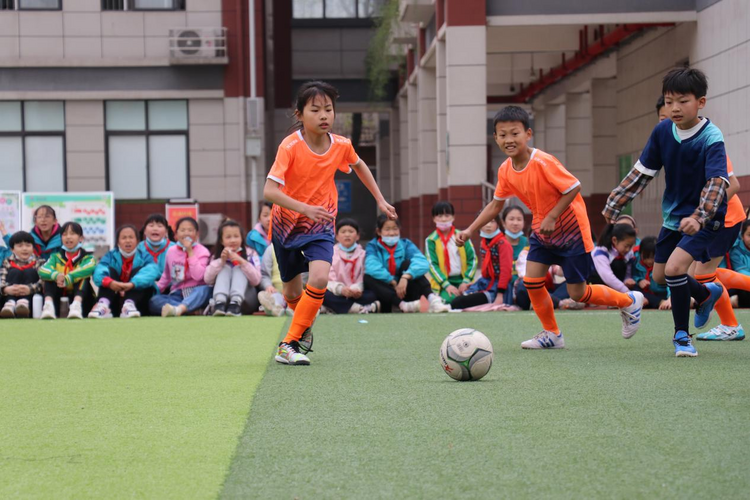 西安國際港務區新築中心小學入選市足球後備人才基地_fororder_圖片6