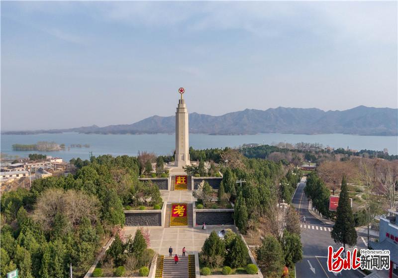 西柏坡：幸福生活节节高