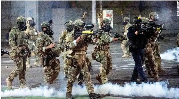 波特兰发生彻夜骚乱 CNN：美国出现令人震惊场景！