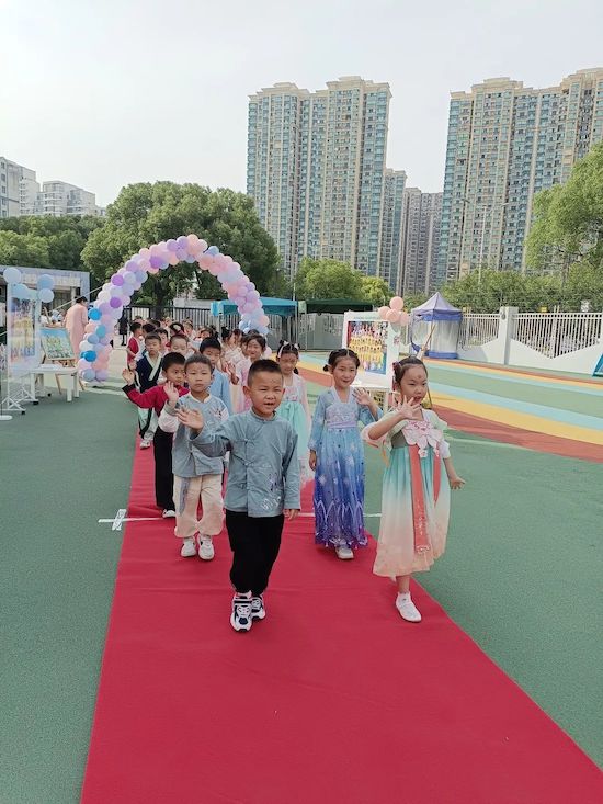 童心同行 一起向未来——无锡市新吴区春城幼儿园2022毕业季活动