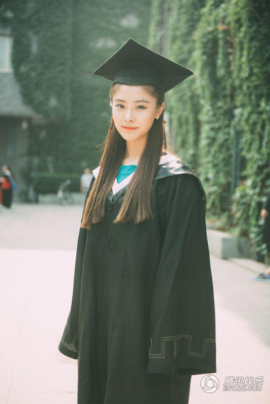 巴啦啦小魔仙里的林小君 如今长得这么美(组图)