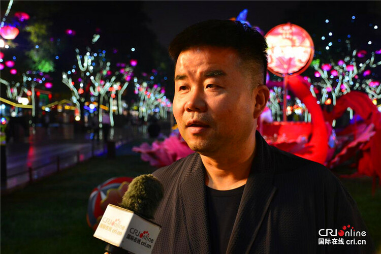 Cuento detrás de escena de la película “Chang'an Chang'an” atrae la visita de las “celebridades de Internet” y los medios_fororder_图片2