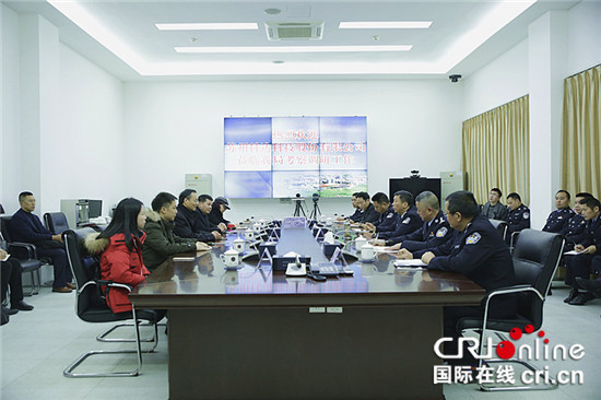 已过审【法制安全】垫江公安与苏州科达公司达成警企战略合作