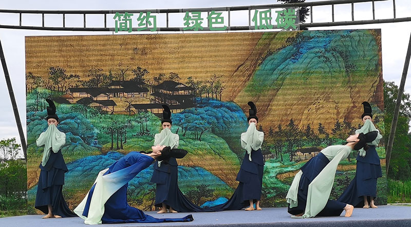 绿色低碳出游新时尚在成都“幸福温江 美好之城”呈现_fororder_活动现场的文艺表演-摄影-杨建昆