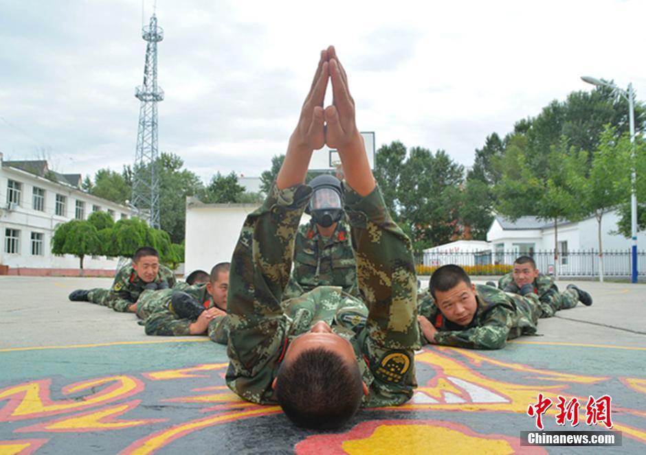 新疆北部边防官兵开展团队心理行为训练