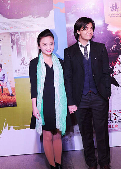 成年礼正确打开方式!欧阳娜娜林妙可关晓彤 昔日童星衣品PK