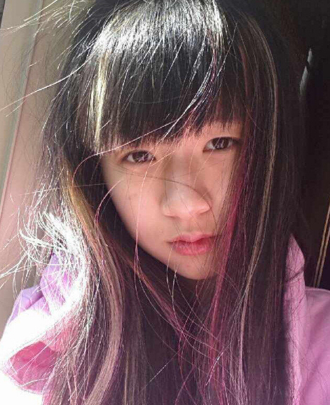 成年礼正确打开方式!欧阳娜娜林妙可关晓彤 昔日童星衣品PK