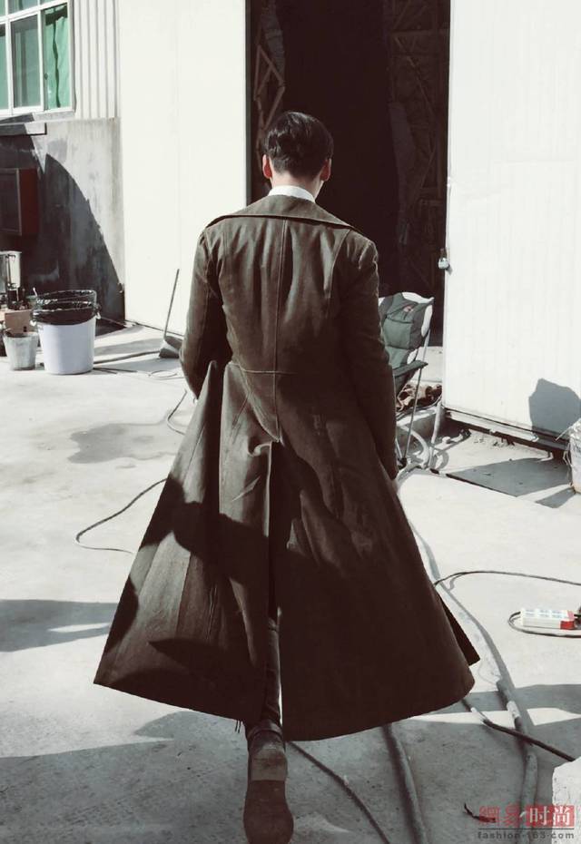 陳偉霆《老九門》裏穿軍裝真的帥到報警