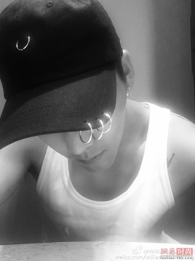 陳偉霆《老九門》裏穿軍裝真的帥到報警