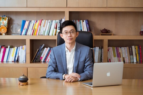 心理学作家卢熠翎：关注女性心理成长的同时 不可以忽略男性的心理健康