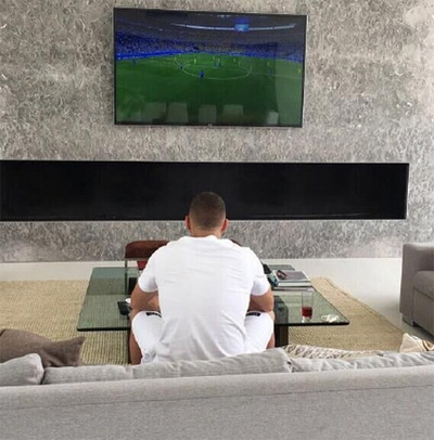 【体坛逗比逗】C罗爱挑队友揍 大圣贝尔丢棒子 【体坛逗比逗】C罗爱挑队友揍 大圣贝尔丢棒子