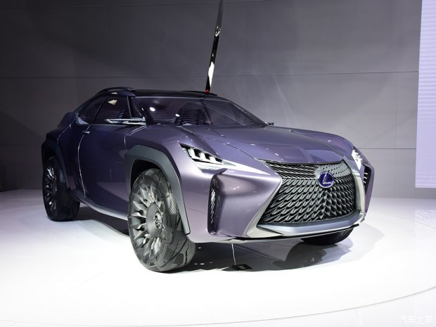 雷克萨斯UX有望于2018日内瓦车展亮相