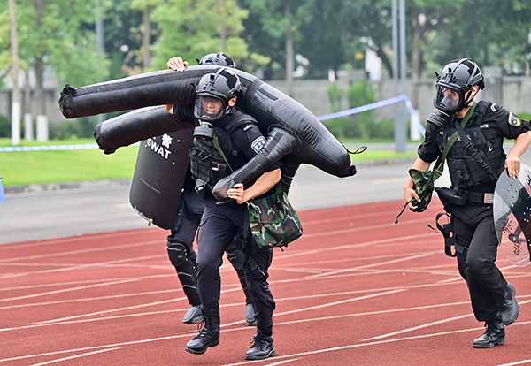 承德市双桥区水下打捞救援队-落水人员水下打捞