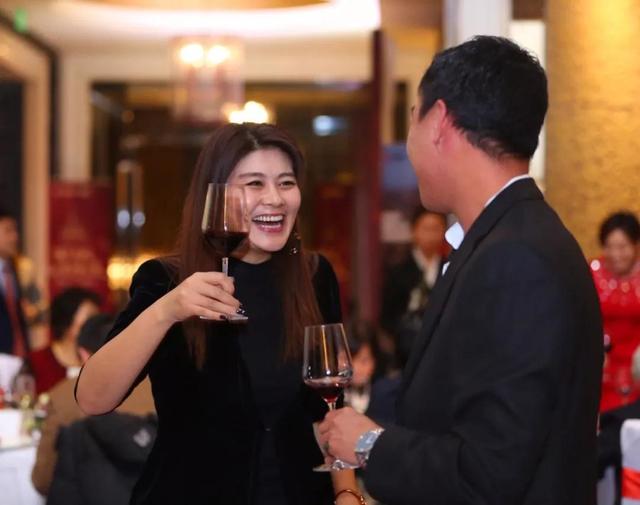 浪漫圣诞 法国波尔多之夜-鼎盛财富之旅