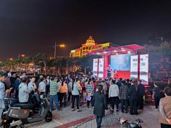 雅迪领先科技邀你夏日出行 缤钻1号MAX电池成电动出行新帮手