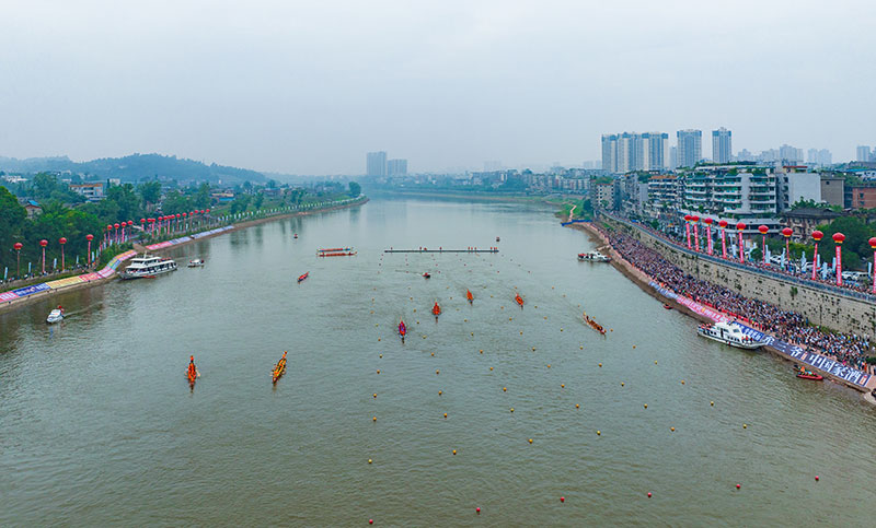 百舟竞渡迎端午 富顺县第二届端午龙舟文化旅游活动精彩上演_fororder_5赛龙舟比赛现场（摄影-廖志全）