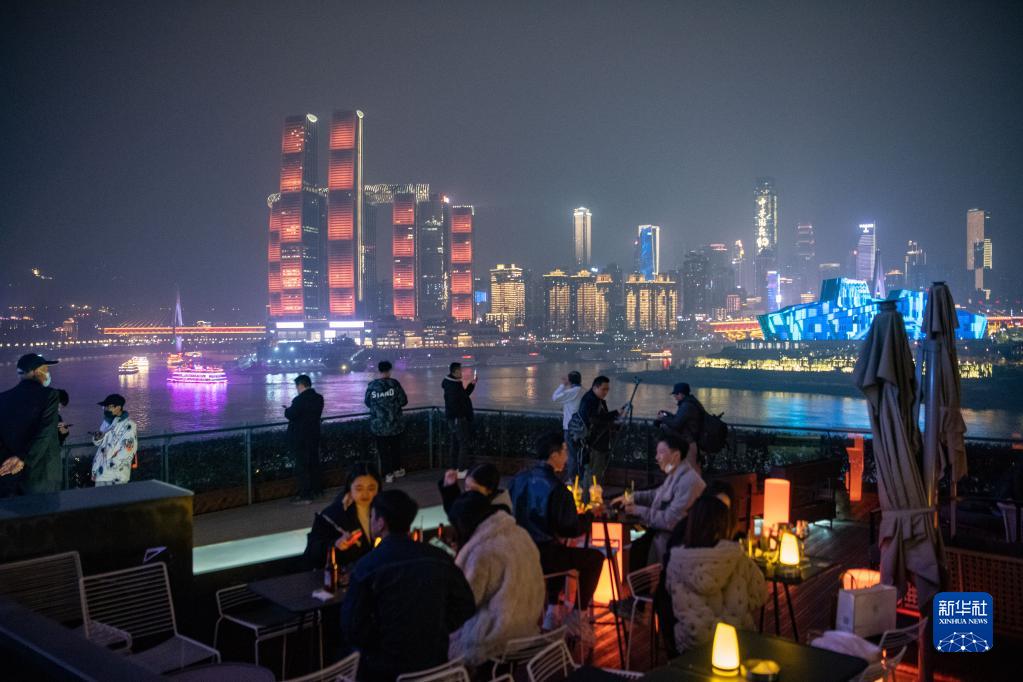 【城市远洋】重庆：两江环碧 城绿景美