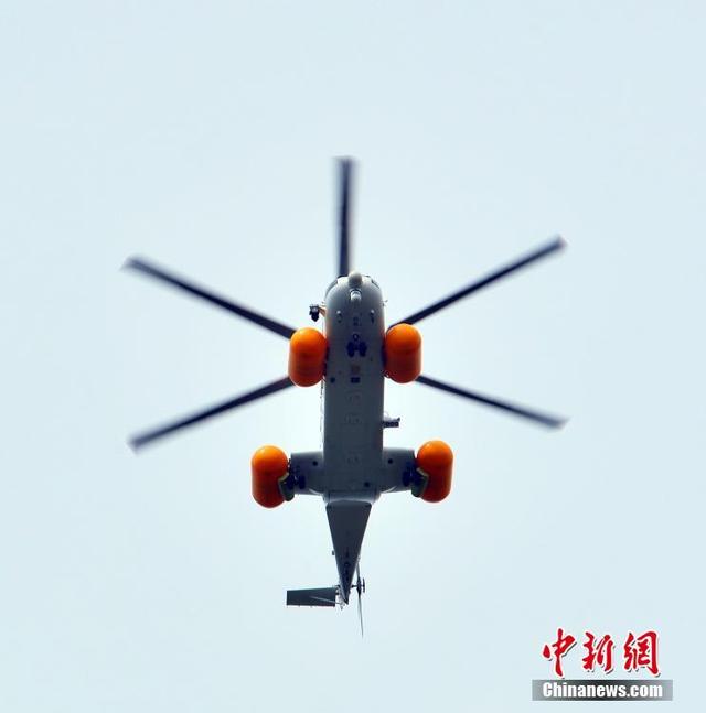 AC313首开国产直升机应急漂浮 AC313首开国产直升机应急漂浮