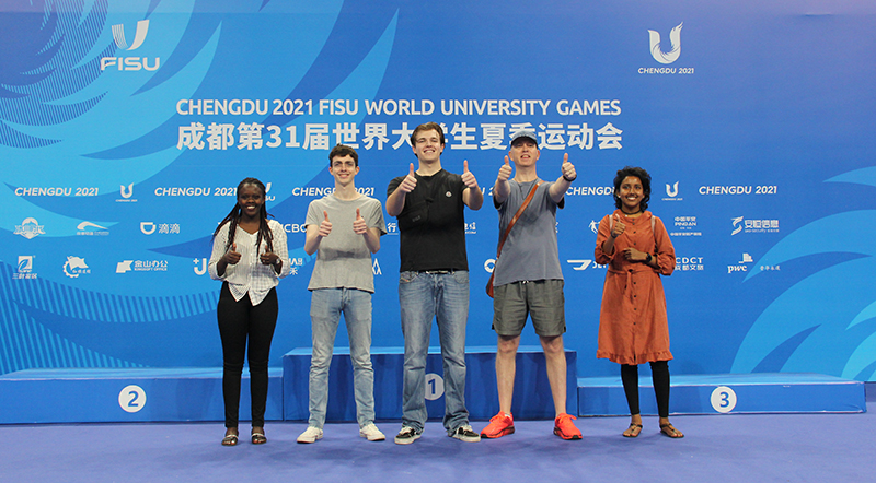 图片默认标题_fororder_丝路青年点赞高新区体育中心-摄影--李婷