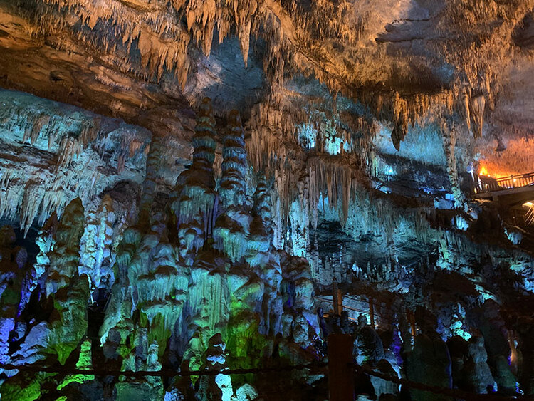 通江诺水河溶洞图片