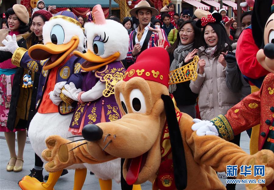 上海迪士尼啟動迎接中國農曆狗年春節系列活動
