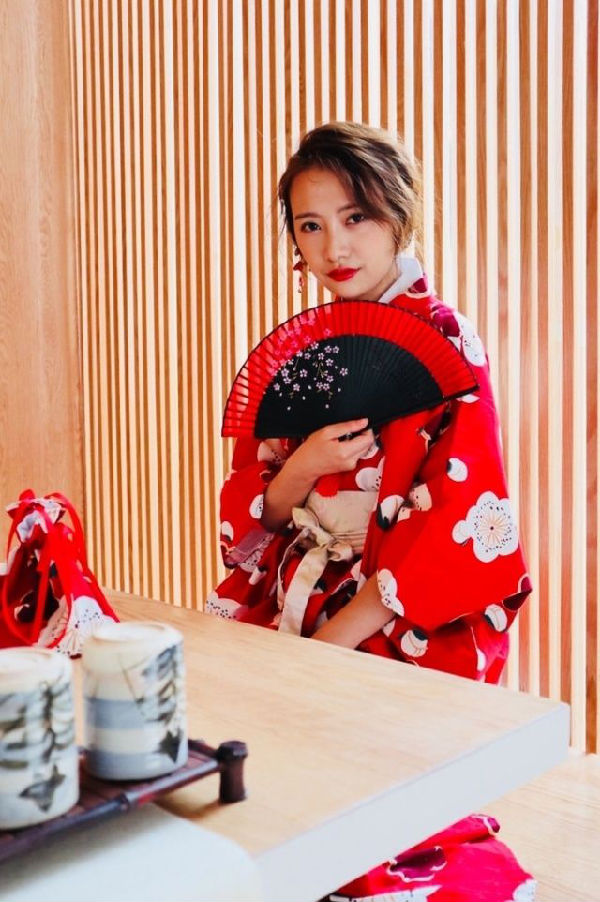 女生旅行拍照姿势图片 从佳能微单M100开始