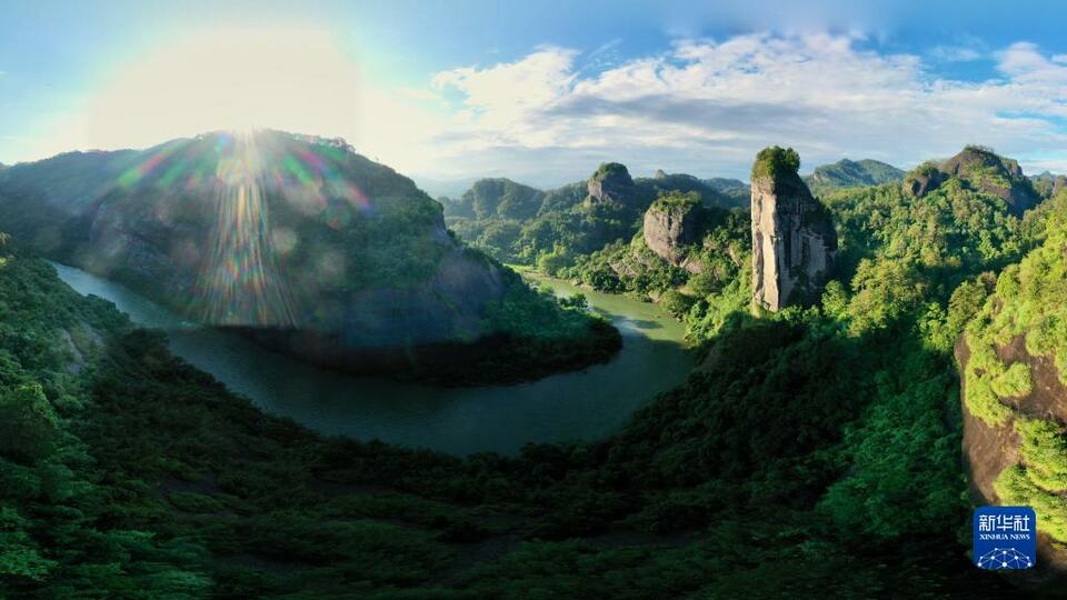 “双遗产”名山在中国——武夷山