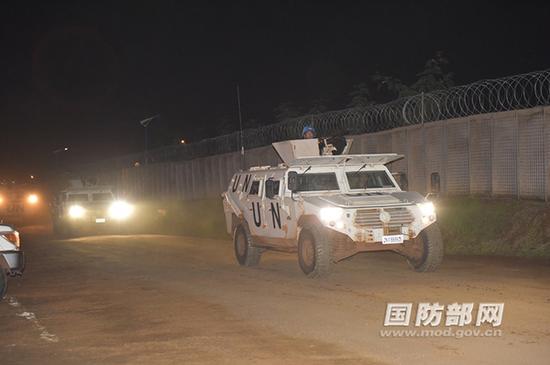 南苏丹军队火并 中国军官指挥多国部队组织防卫