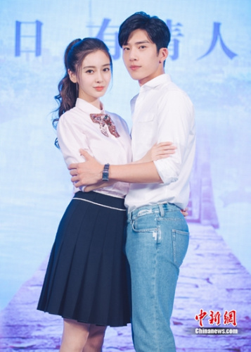 井柏然向黄晓明道歉!再也不敢和baby拍亲密合照