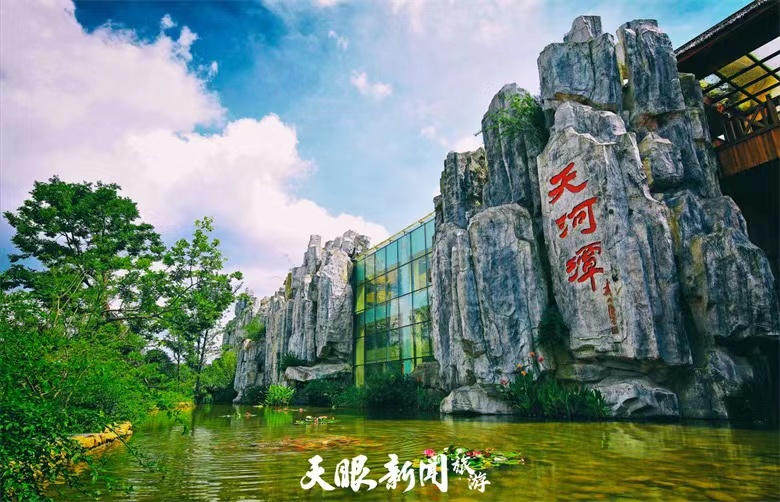 贵阳花溪：繁花似锦 溪水长流