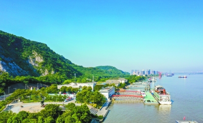 南京市交通部门持续推进滨江风光带建设及码头生态环境改造
