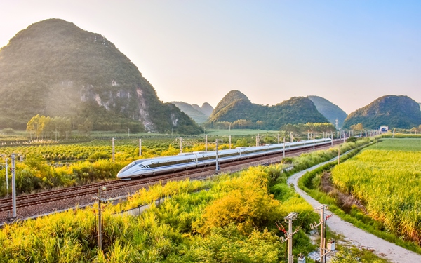 6月20日實行新列車運行圖 廣西進京高鐵旅時縮短