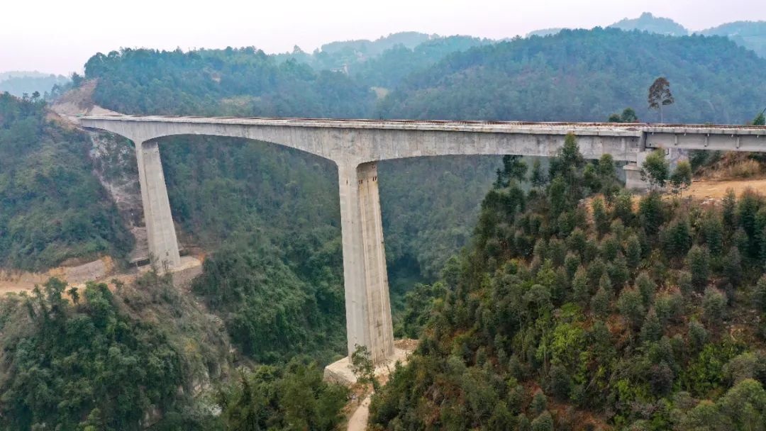 13亿  国寿投资助力成渝经济圈交通基础设施建设