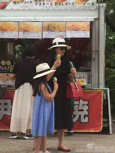 李湘王岳伦王诗龄一家三口游大阪 都很富态_娱乐_腾讯网