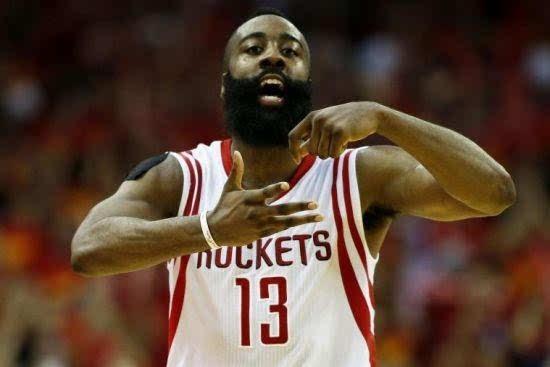 NBA經典慶祝：詹皇霸王步“抄襲” 韋德成絕唱