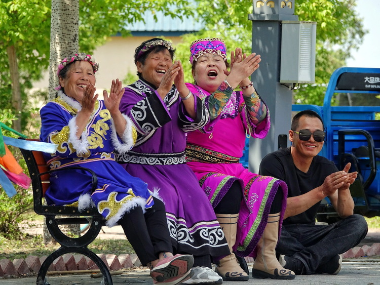 乌日贡节，唱响八岔赫哲族群众美好生活