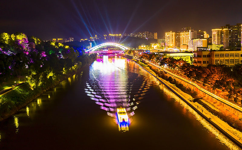 三大主题嗨玩夏日 首届自贡国际恐龙文化旅游节将盛大启幕_fororder_9夜游釜溪（摄影-廖志全）