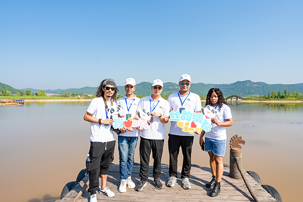 丝路青年打卡凤仪湾湿地公园：一个来了就不想走的地方_fororder_丝路青年码头拍照打卡（2）