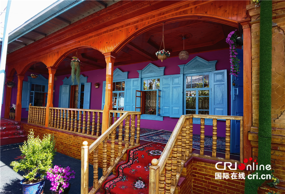 “魅力新疆——海峡两岸记者联合采访活动”实录二：“塞上江南”伊犁美_fororder___172.100.100.3_temp_2_1_2_1_1_9108d1d7-3d84-4f65-9c46-ce3880f76eca