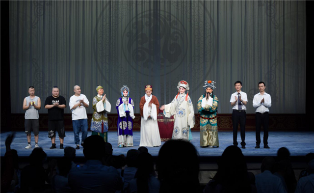 【有修改】【A】湖北省京剧院恢复开放 文化场所全面“升温”