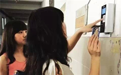 签到大作战——看中美教授如何提高学生出勤率? 签到大作战——看中美教授如何提高学生出勤率?