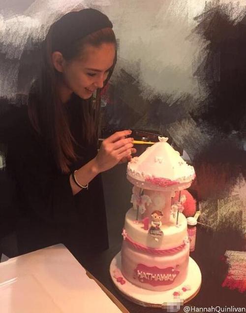 昆凌花7小时为女儿做蛋糕 揭秘周杰伦的情感秘史