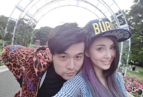 昆凌花7小时为女儿做蛋糕 揭秘周杰伦的情感秘史