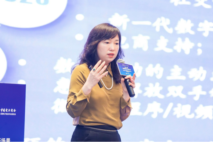 打造IT产业新服务生态链，惠普荣获客户服务满意单位大奖