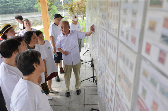 （B 社會廣角列表 三吳大地泰州 移動版）泰州舉辦“奮鬥新時代、軍人顯風采”主題黨日活動