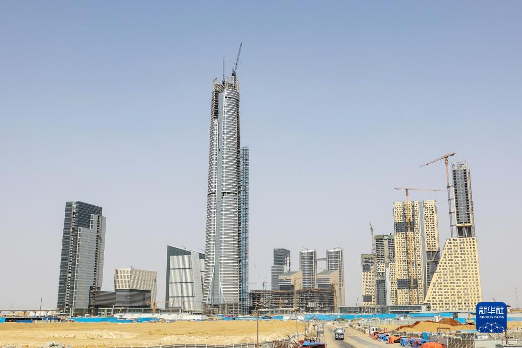 在歷史發展關鍵當口引領前進方向——記習近平主席出席金磚國家領導人第十四次會晤系列活動